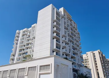 Azizi Cancade Acacia